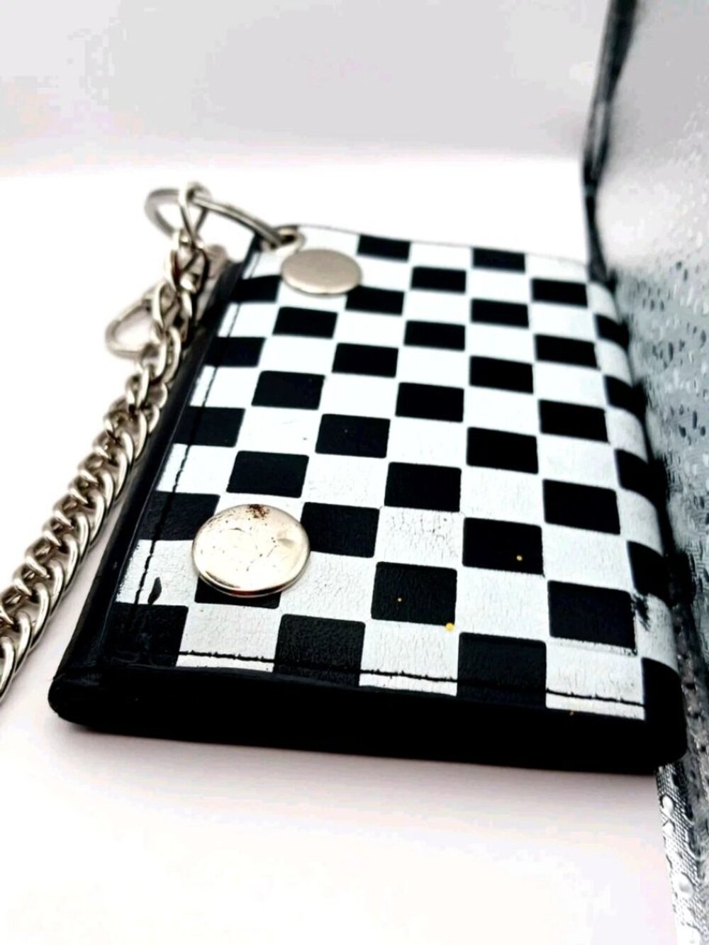 Skater Tri Fold Black + White Checkered  Leather Wallet with Chain - Picture 2 of 11